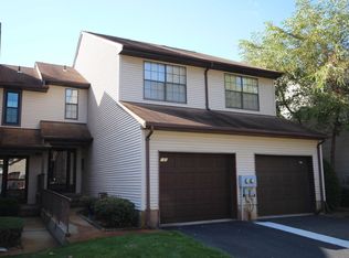 185 Longwood Dr, Manalapan, NJ 07726