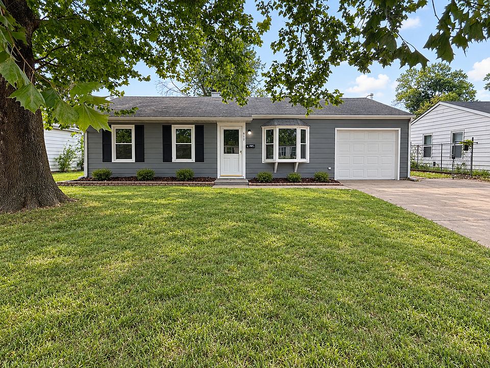 1st image of 517 Saint Barbara Ln