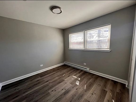 4th image of 2113 W 119th St APT 11