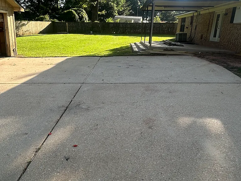 225 Denise Ln — Photo 24
