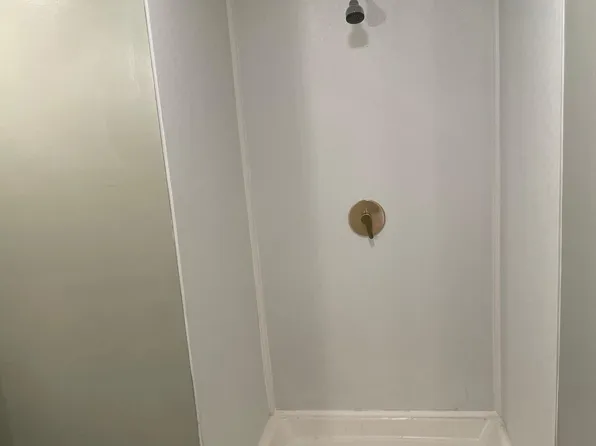 79 Chase Ave, North Adams, MA 01247