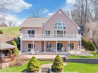301 Chestnut Pointe Dr, Hardy, VA 24101
