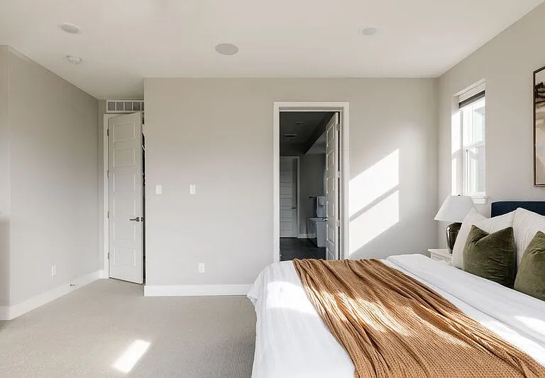 6358 Elmira Ct — Photo 17