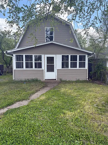 409 Hinckley Blvd Photo 1