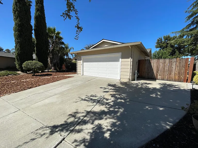 33 Briarwood Ct — Photo 23