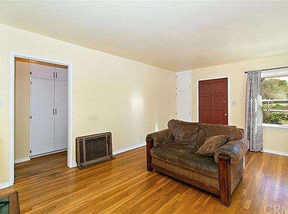 3rd image of 403 Ramona Ave