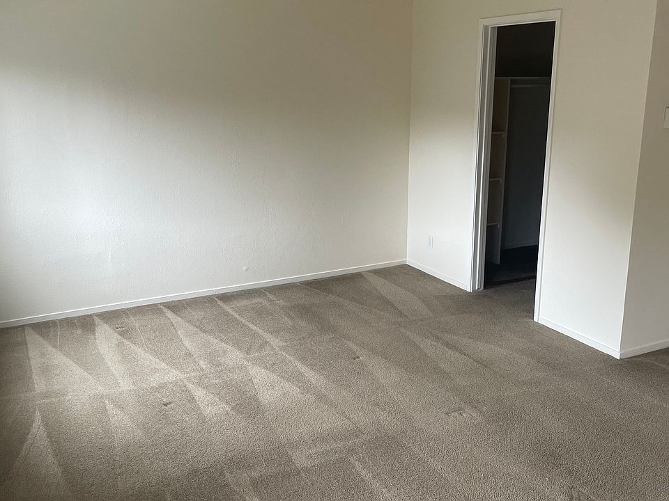 1st image of 1126 Cherry Ave APT 70