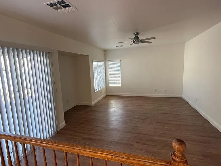 10590 Medicine Bow St — Photo 12