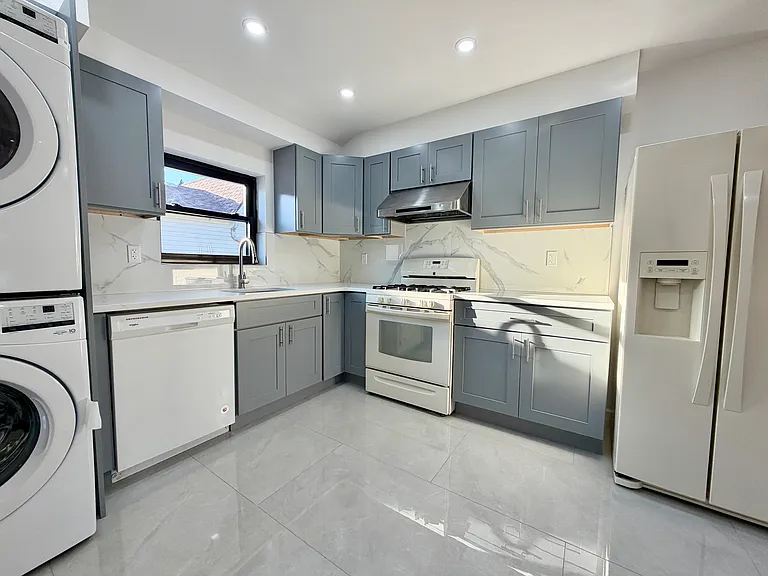 216 Monahan Ave #2 — Photo 11
