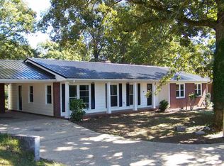 631 Keith Dr, Weaver, AL 36277