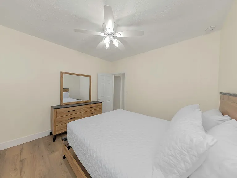 416 Skinner Blvd — Photo 55
