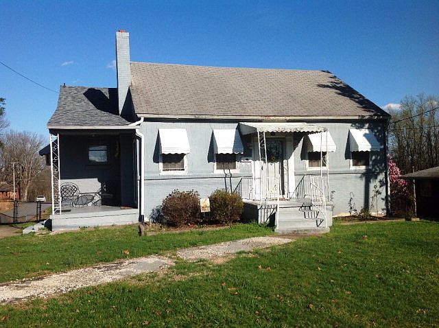 1st image of 701 2nd St