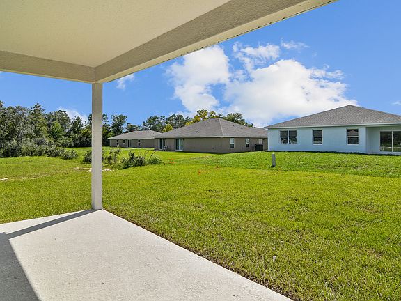 Covered lanai to enjoy the outdoors