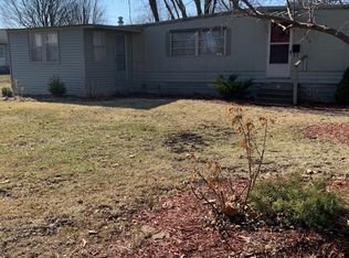 276 E Wells St, Bushnell, IL 61422