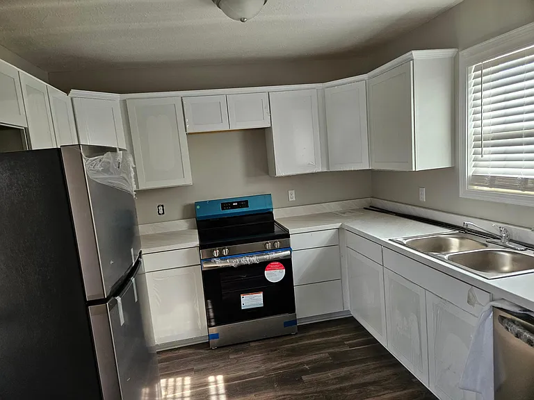 531 & 533 Dove Dr — Photo 4