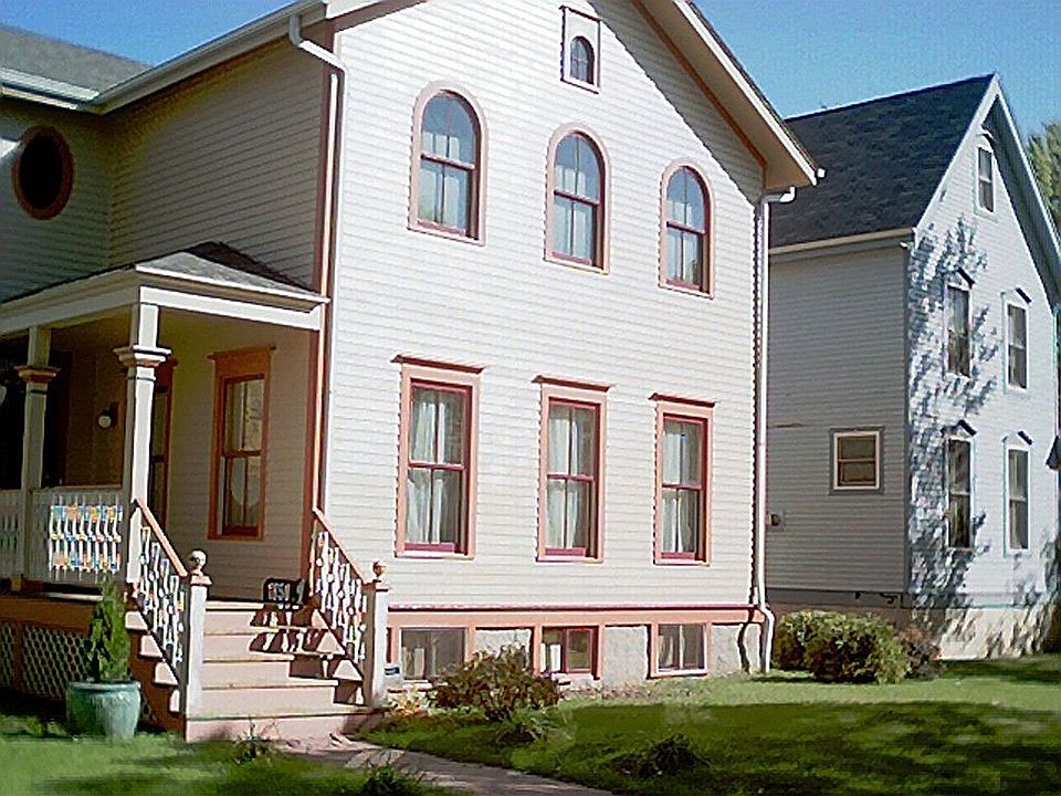 Corner View