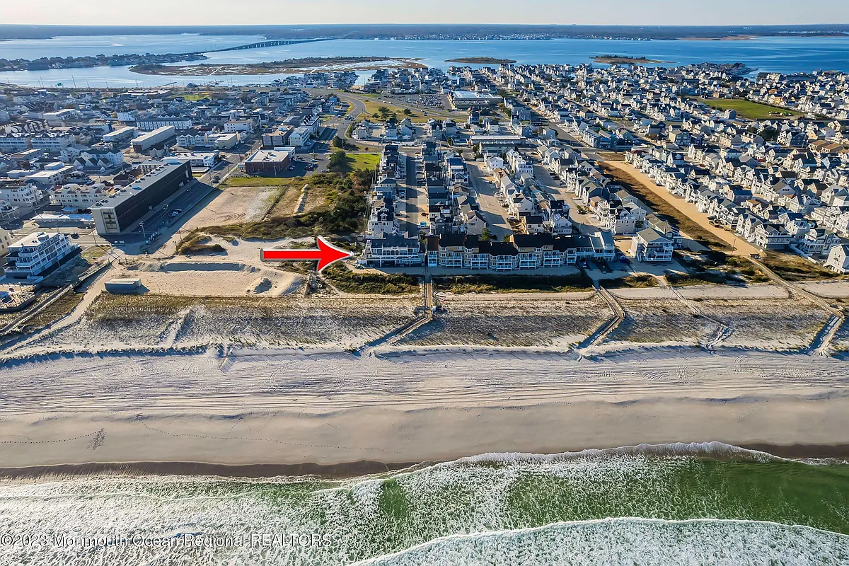 Building Photo - 41 Dune Ter