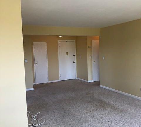 4th image of 830 Howard Ave APT 7J