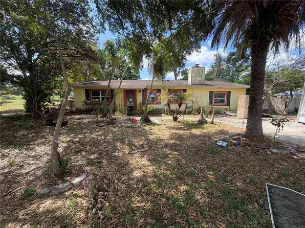 37072 Janet Cir, Dade City, FL 33525