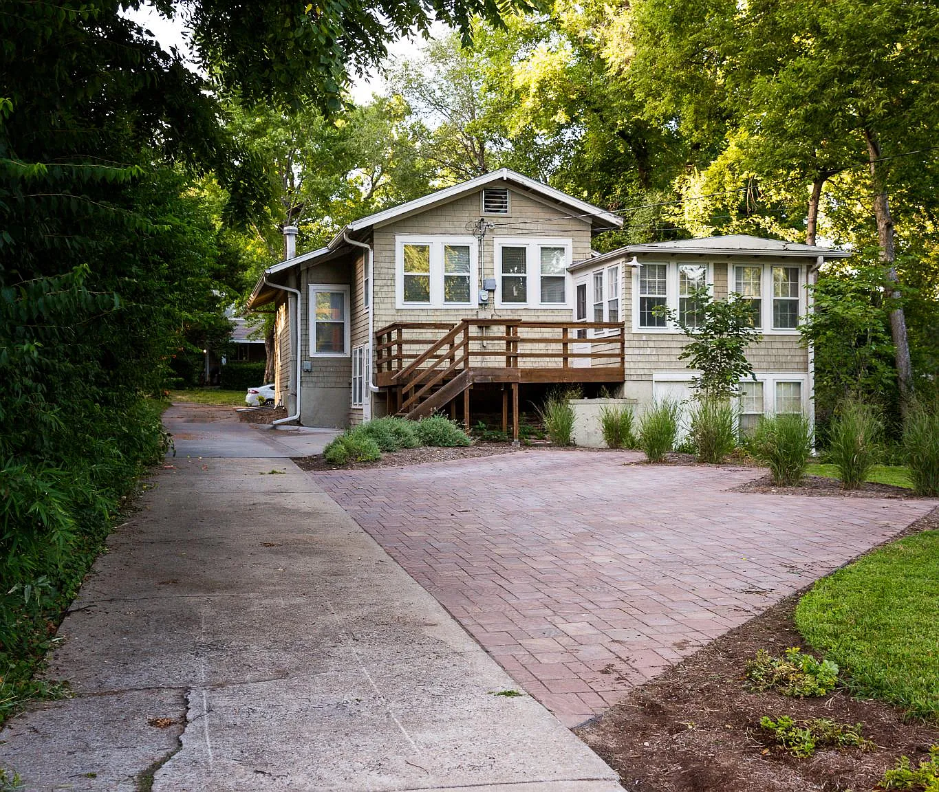 5 bed, 2.5 bath, $2,900 — Photo 3