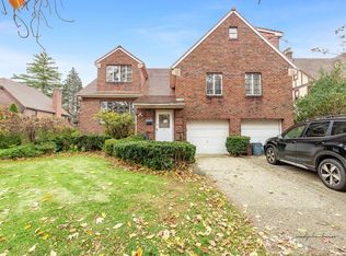85 Dartmouth St, Flushing, NY 11375