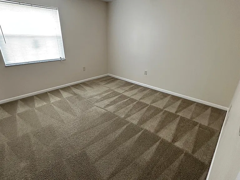 544 SW 35th St — Photo 102