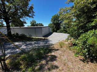 10930 Spence Rd, Bon Aqua, TN 37025