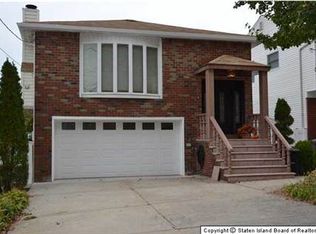 20 Boyle St, Staten Island, NY 10306