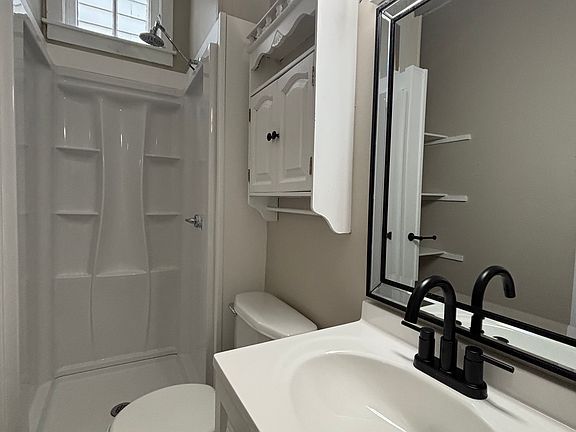 3rd image of 14 McElwain Ave #2FR