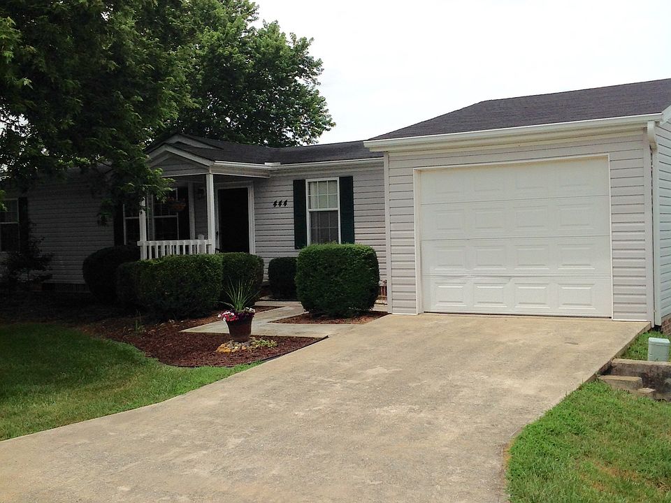 1st image of 444 Sassafras Dr