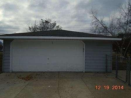 3rd image of 1100 N Bel Ayr Dr