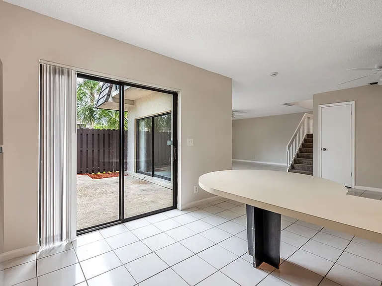 1761 N Congress Ave — Photo 12