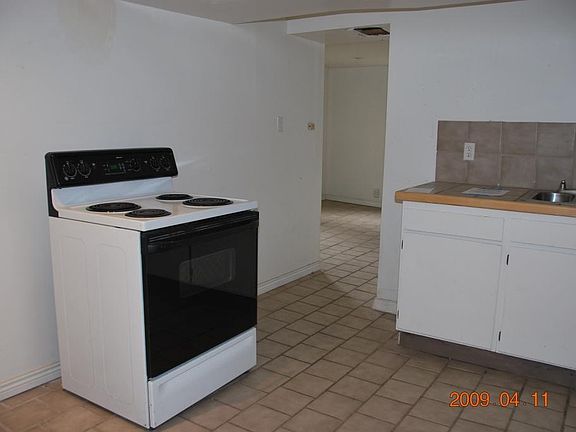 Downstairs kitchen