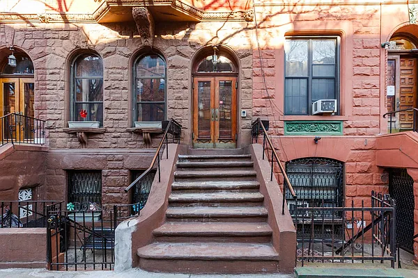 Rented by Bohemia Realty Group | media 10