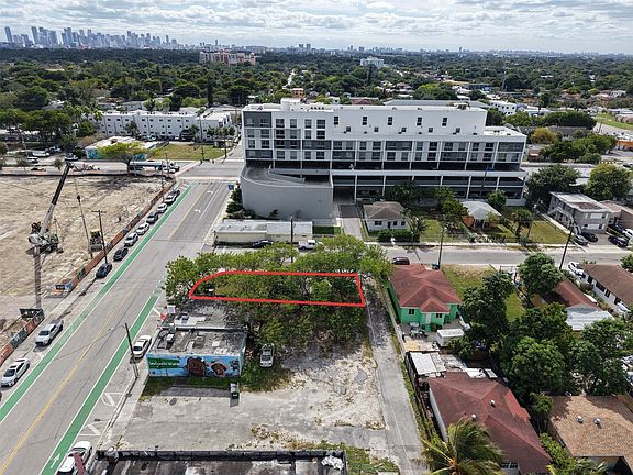 5th image of 6250 NW 15th Avenue
