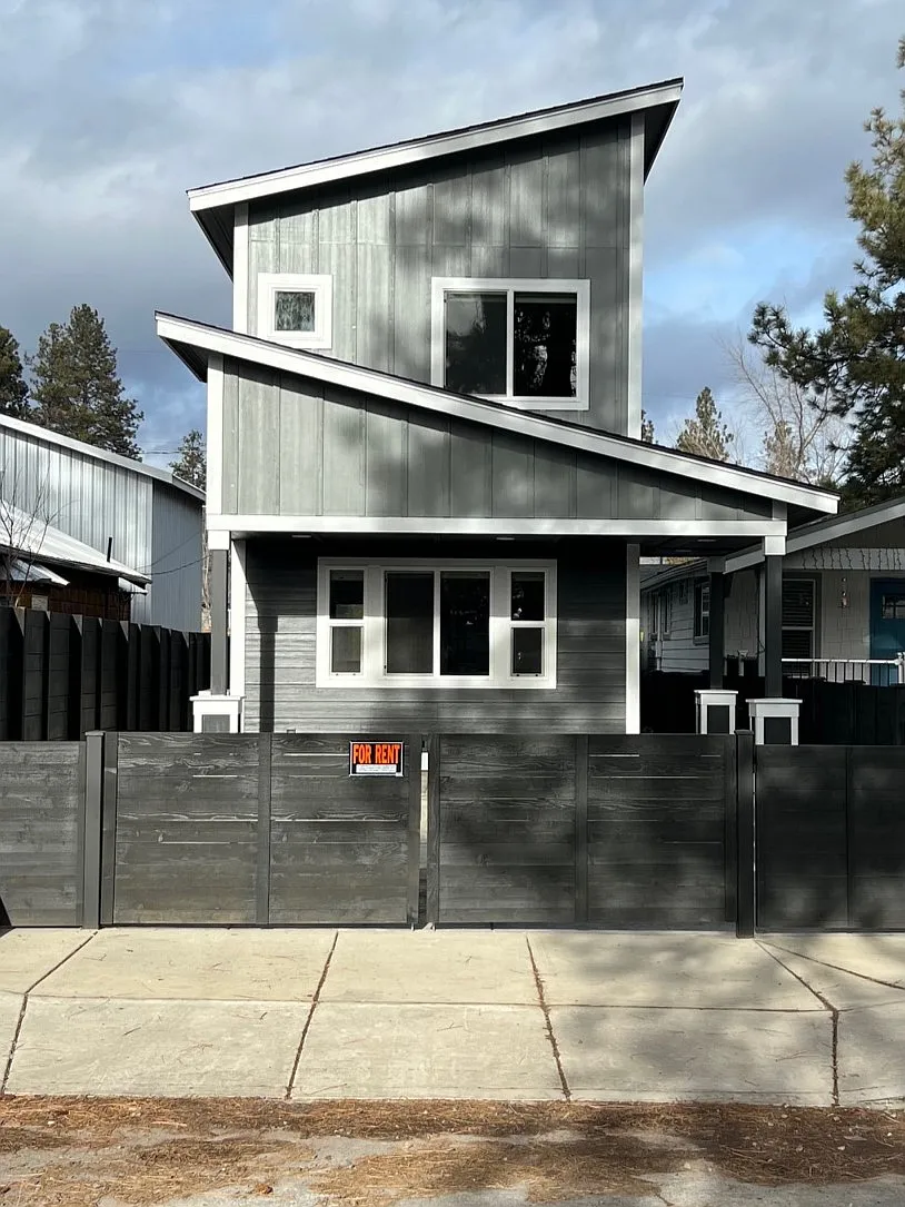 2 bed, 2.5 bath, 800 sqft, $2,495 — Photo 2