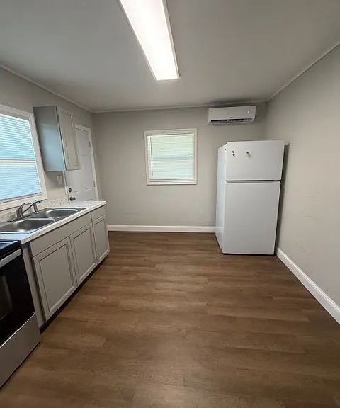 37802 Whitehouse Ave #37802 — Photo 6