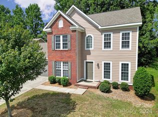 9731 Baxter Caldwell Dr, Charlotte, NC 28213