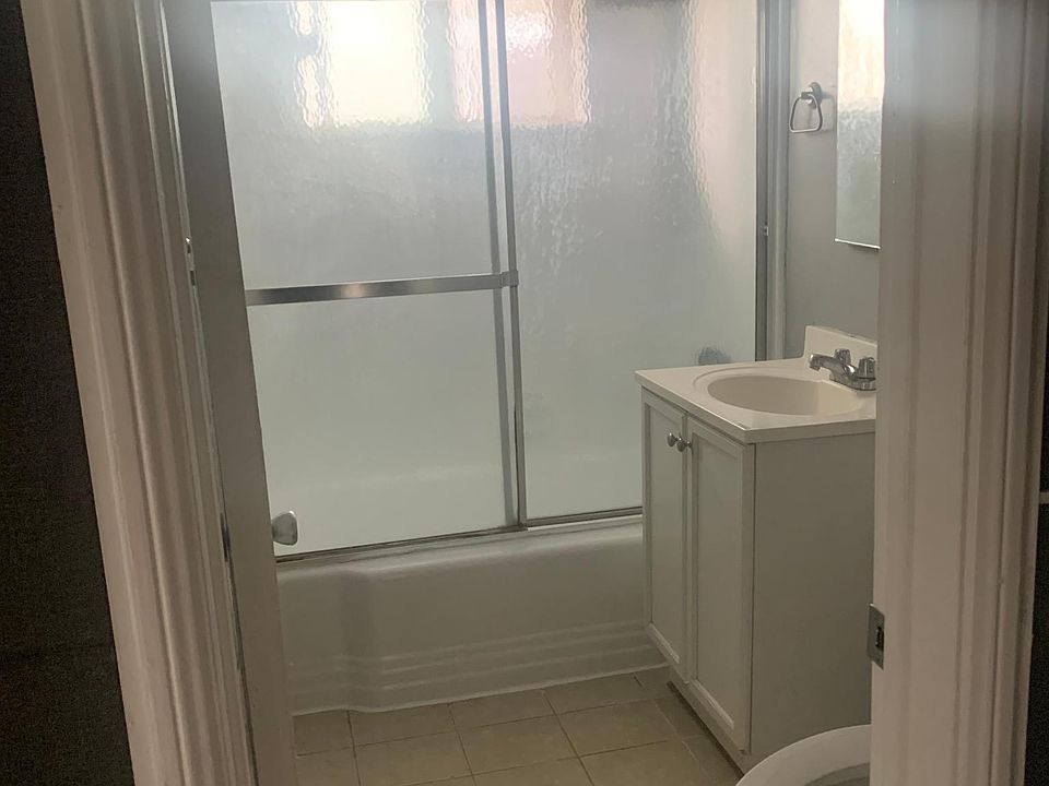 1st image of 501 S Gramercy Pl #8