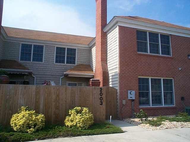 1st image of 2003 Neptune Way