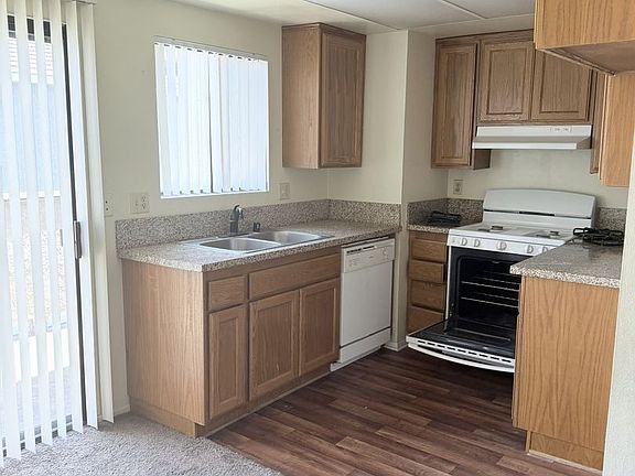 5th image of 3241 Triumph Ln APT 2