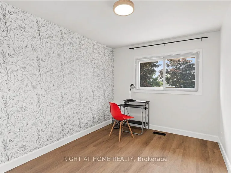 37 Patrick St — Photo 13