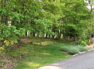 6 Vincent Ln, Armonk, NY 10504