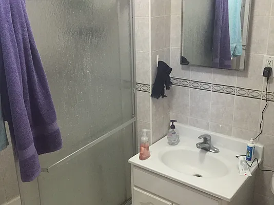 Rented by 18 REALTY | media 50