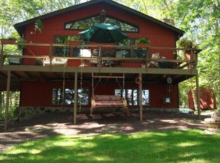 212 Spruce Lake Dr, Milford, PA 18337