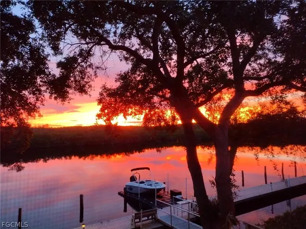 242 Newport Dr APT 509, Naples, FL 34114