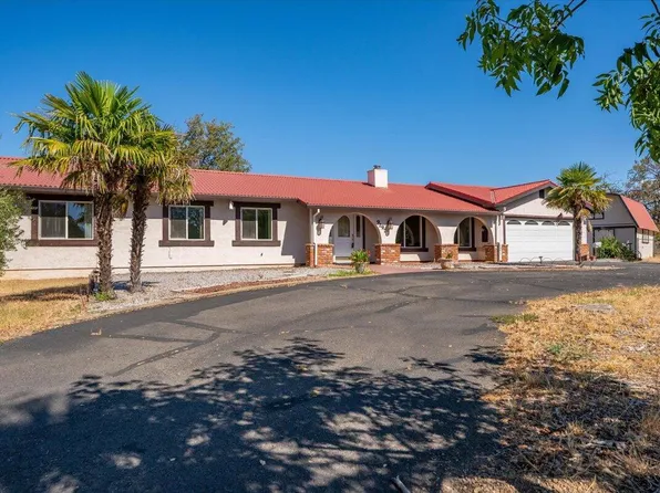 9297 Escondido Ln, Redding, CA 96002