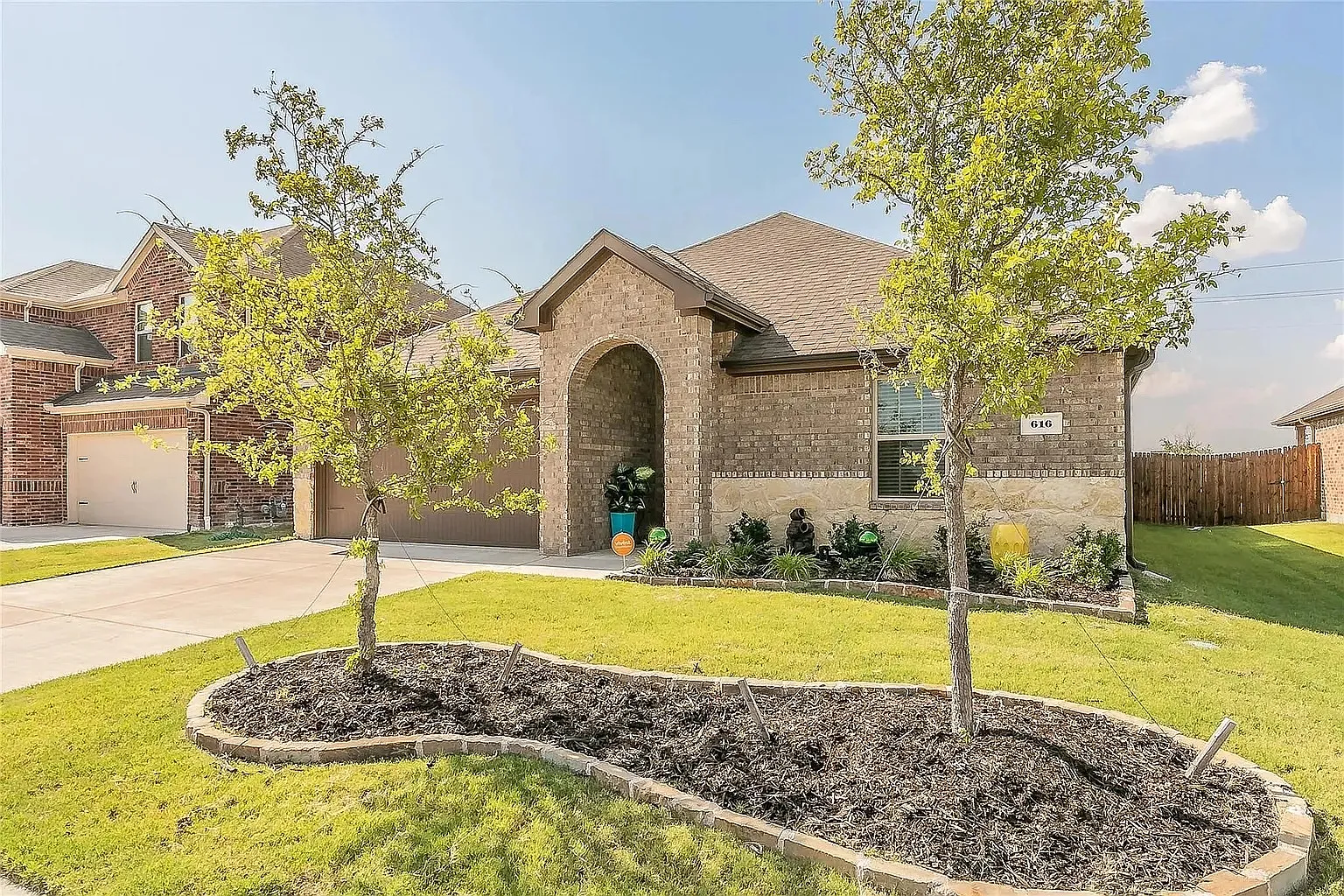 4 bed, 2.0 bath, 1592 sqft, $2,000 — Photo 3