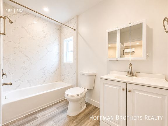 5th image of 418 N Sierra Bonita Ave #3/4