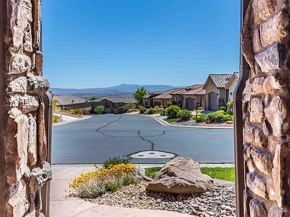 3rd image of 428 W Omni Ln